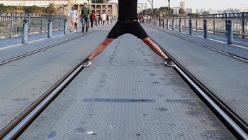 Tangan dan kaki elastis. Foto: Tiago Silva