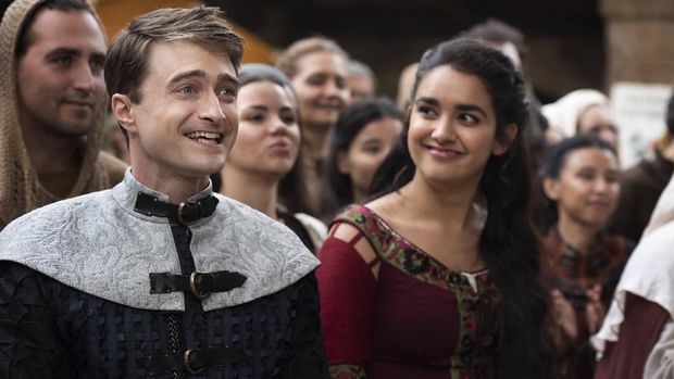 Geraldine Viswanathan Bersenang-senang Main dengan Daniel Radcliffe