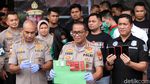 Vitalia Sesha Digiring di Polres Jakbar