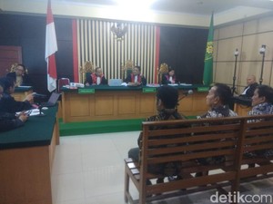 Korupsi Uang Ketok Palu Jambi, 3 Eks DPRD Jambi Divonis 4 Tahun Bui