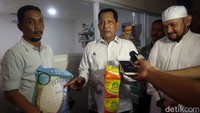Menurut Buwas rata-rata harga jual beras di Arab Saudi Rp 15.000 per kilo. Nantinya, beras kemasan itu akan dikonsumsi oleh WNI di Arab Saudi yang rindu dengan tekstur beras Indonesia.