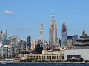 Gedung Ikonik New York Mulai Bersiap Sambut Wisatawan