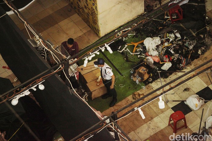 Kebakaran yang terjadi di grand hall Mall Thamrin City telah berhasil dipadamkan, Kamis (27/2/2020). Tidak ada korban jiwa dalam kejadian itu, hanya kerugian mencapai puluhan juta rupiah.