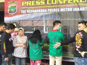 Penampakan Vitalia Sesha Berbaju Tahanan Narkoba