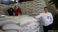Sebagai informasi, Bulog pada hari Selasa lalu melakukan KPSH di wilayah Jakarta dan Banten dengan membawa 600 ton beras.