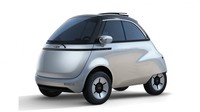 Mobil listrik unik yang disapa Microlino, memiliki tampilan bulat layaknya bukan mobil.  Foto: Pool ( rideapart dan electrive)