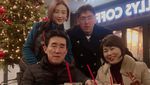 Bikin Gemas! Pose Manis Han Yoo Ra dengan Beragam Makanan