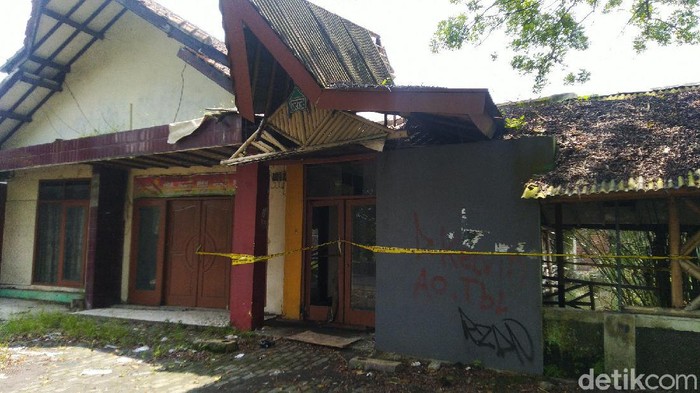 Rumah Kosong Tempat Delis Dibunuh Ayah
