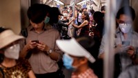 Seperti diketahui, virus corona yang pertama kali diidentifikasi di Wuhan, China, akhir tahun 2019 lalu kini telah menyebar ke berbagai negara di dunia, termasuk Timur Tengah dan Eropa. AP Photo/Gemunu Amarasinghe.