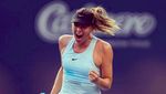 Gaya Liburan Petenis Cantik Maria Sharapova