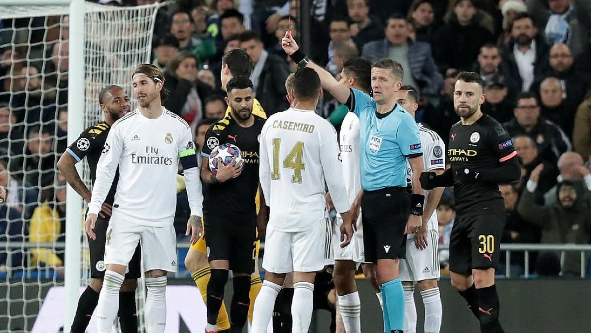 Sergio Ramos sudah mengoleksi empat kartu merah di Liga Champions sepanjang kariernya (Gonzalo Arroyo Moreno/Getty Images)