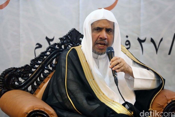 Sekjen Rabithah Alam Islami Syekh Muhammad bin Abdul Karim al-Issa menemui Ketum PBNU Said Aqil Siroj. Mereka berdialog soal harmonisasi beragama di Indonesia.