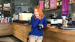 Bikin Gemas! Pose Manis Han Yoo Ra dengan Beragam Makanan