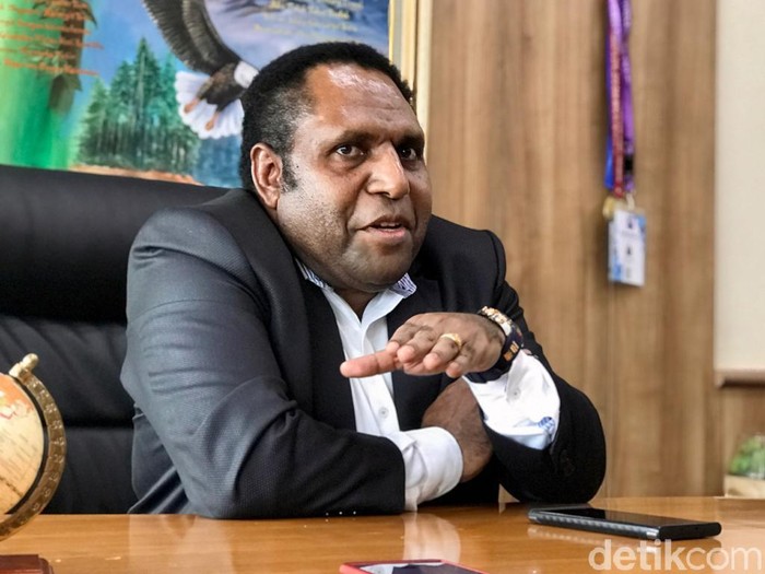 Anggota DPR RI dari dapil Papua, John Siffy Mirin