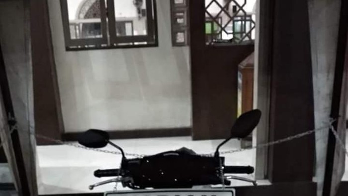 Honda BeAt dijadikan hadiah untuk mereka yang ikut shalat subuh berjamaah.