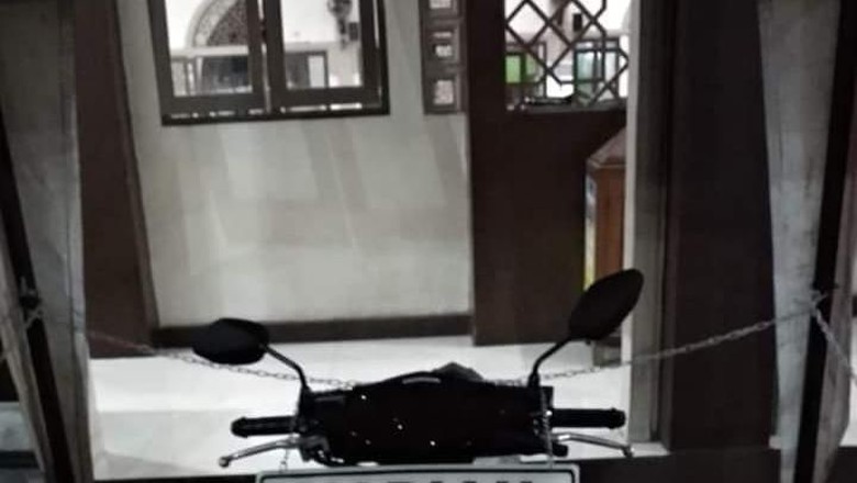 Motor Hadiah Shalat Shubuh Honda BeAt dijadikan hadiah untuk mereka yang ikut shalat subuh berjamaah.