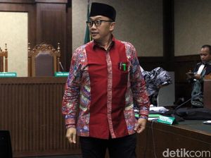Bebas Bersyarat, Imam Nahrawi Jalani Wajib Lapor hingga 2027