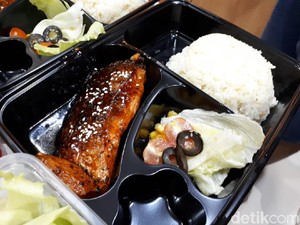 Hanya di Dapur Rumah, Wanita Ini Sukses Jualan Rice Bowl Salmon