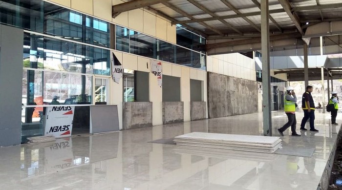 Bandara Buntu Kunik Tana Toraja Pembangunan Bandara Buntu Kunik Tana Toraja, di Sulawesi Selatan sampai tembus gunung. Nah, pengin lihat bandaranya yang lagi dibangun, cek di sini foto-fotonya