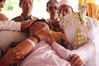 Perjuangan ayah yang sedang sakit hadir di pernikahan anak