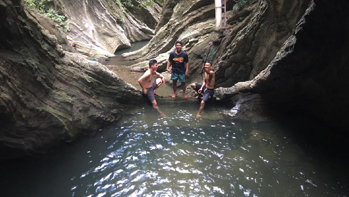Air terjun Ulu Ledeng Air terjun Ulu Ledeng