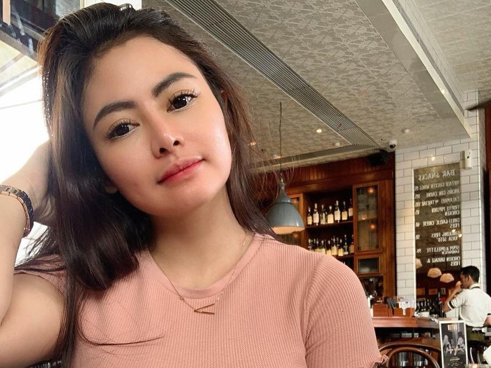 vitalia sesha vitalia sesha