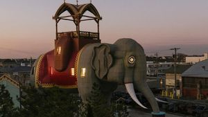 Buat yang Penasaran, Ini Rumah Gajah yang Umurnya Lebih dari Seabad