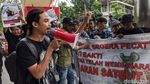 Terobos Gerbang KPK, Pendemo Dipukul Mundur Polisi