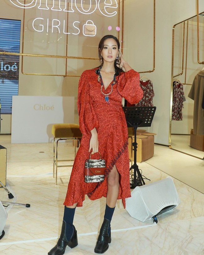 Aimee Sun Yunyun datang dari keluarga pengusaha. Ayahnya adalah Sun Tao-Tsun, mantan ketua Pacific Electric Wire & Cable sedangkan ibunya Ho Nien-Ts merupakan seorang wakil ketua Yuanta Securities. Foto: Instagram @aimeeyunyunsun