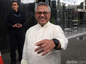 Ketua KPU Positif Corona di Tengah Tuntutan Penundaan Pilkada