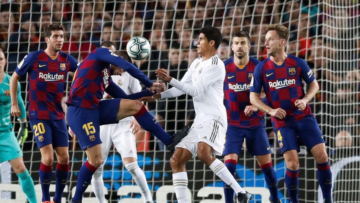 Laga El Clasico antara Real Madrid Vs Barcelona memanaskan La Liga pekan ini (Foto: Getty Images/Eric Alonso)