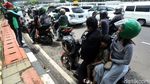 Ada Sweeping Aksi Demo, Ojol yang Narik Penumpang Ganti Jaket Ada Sweeping Aksi Demo, Ojol yang Narik Penumpang Ganti Jaket