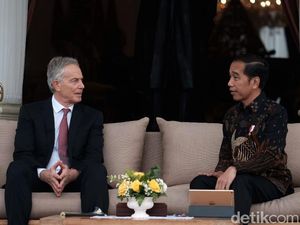 Fadli Zon Kritik Jokowi: Tony Blair Ahli Hoax soal Irak