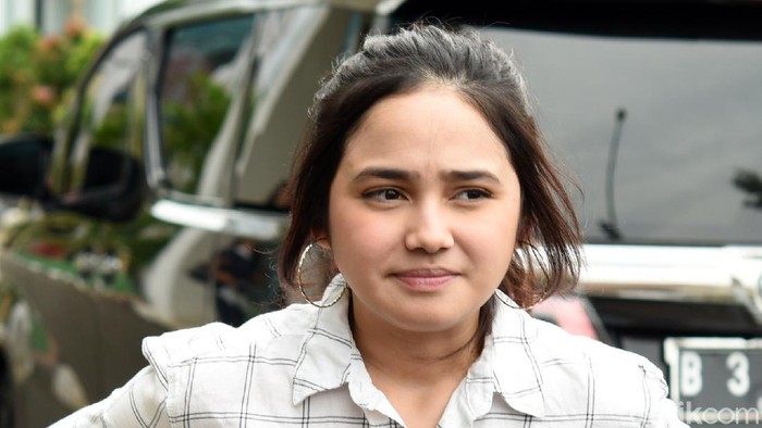 Syifa Hadju saat ditemui di Polres Tangerang Selatan.