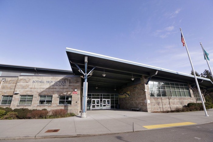 Virus corona yang menyebar ke lebih dari 40 negara membuat sejumlah pihak melakukan upaya pencegahan. Sebuah sekolah di Seattle, AS, ditutup terkait COVID-19.