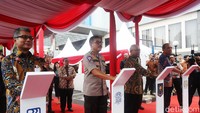 Kakorlantas Irjen Pol Istiono meresmikan layanan Surat Izin Mengemudi (SIM) Internasional online di kantornya, Jumat (28/2/2020). 