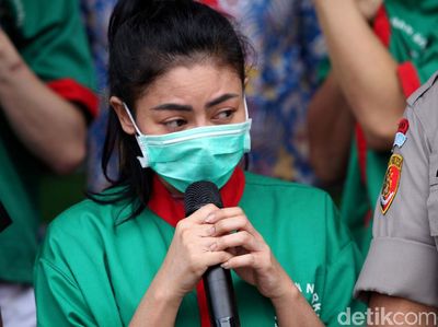 Tertunduk, Vitalia Sesha Minta Maaf Pakai Narkoba