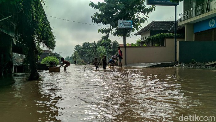 Warga Dua Kelurahan di Ponorogo Kebanjiran