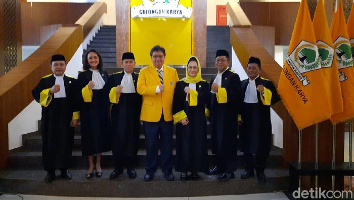 Airlangga Hartarto lantik mahkamah Partai Golkar (Yogi Ernes/detikcom)