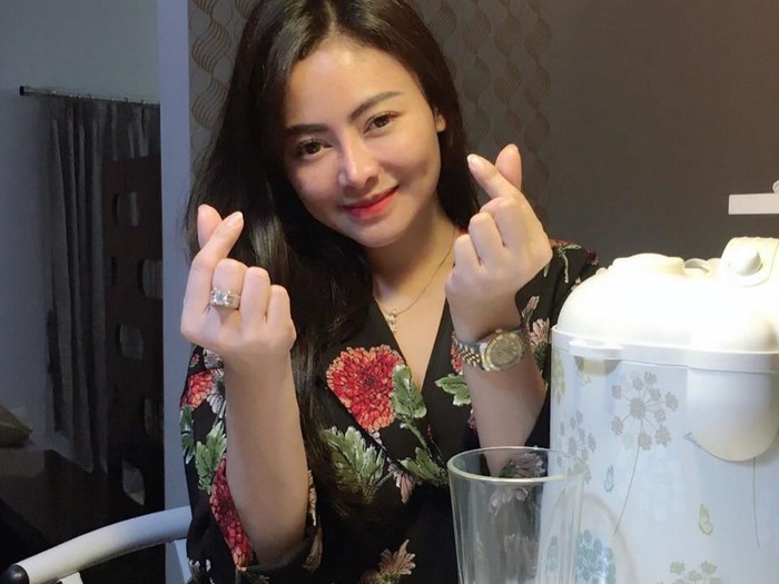 vitalia sesha