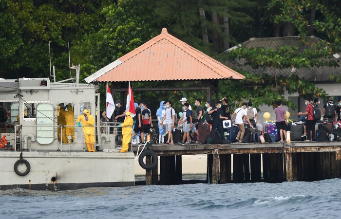 WNI ABK World Dream Tiba di Pulau Sebaru Kecil WNI ABK World Dream tiba di Pulau Sebaru Kecil yang berada di Kepulauan Seribu. Pulau itu akan menjadi lokasi karantina terkait virus corona.