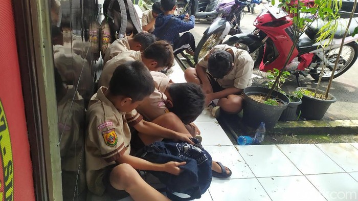 Sejumlah pelajar SD dan SMP di Cianjur diamankan polisi