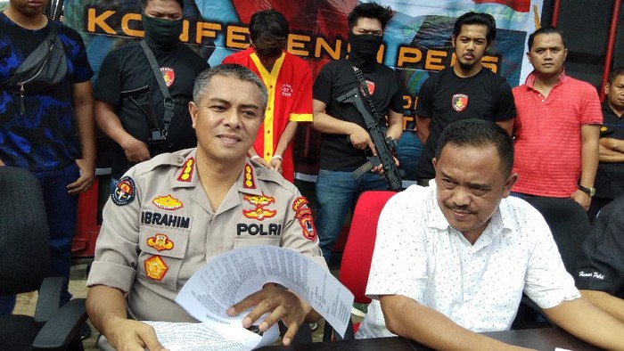 pembobolan atm pakai double tip
