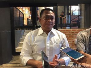 Warga Borong Sembako Khawatir Corona, Bamsoet: Santai Saja