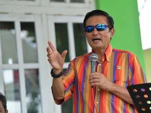 Pernah Menyelam di Olele, Fadel Muhammad Minta Warga Jaga Laut