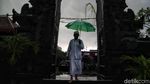Perayaan Hari Raya Kuningan di Pesisir Jakarta