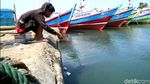 Cara Unik Memancing Ikan di Dermaga Palabuhanratu