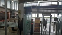 Sebagai tempat wisata, kata Budi, idealnya didarati pesawat berbadan lebar. Artinya, perlu memperpanjang runway menjadi 2.200 m.