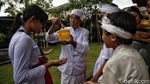 Perayaan Hari Raya Kuningan di Pesisir Jakarta