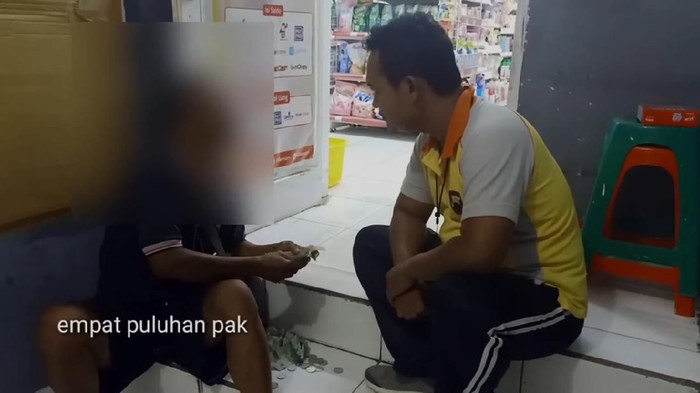 Bapak penjual susu nekat mencuri susu bayi di Pekalongan